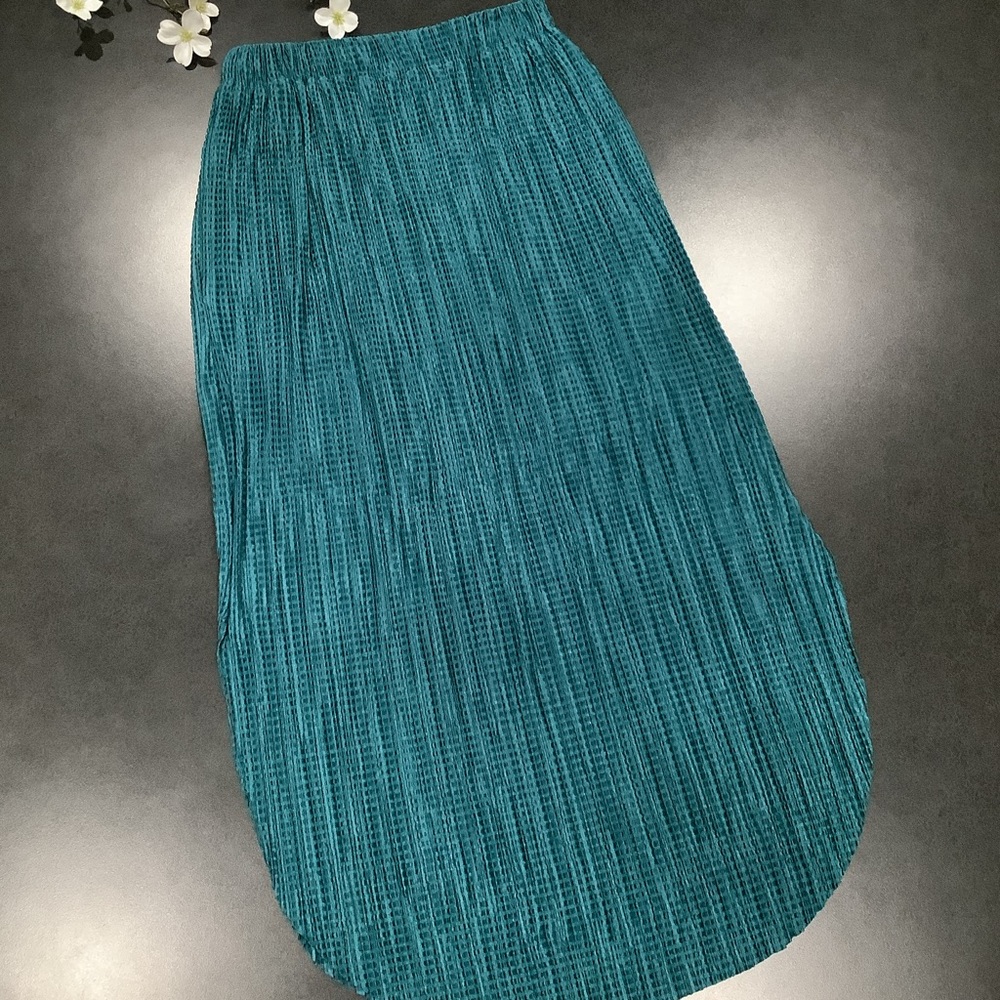 Sabina Musayev Anthropologie Odelle Crinkle Seersucker Textured Split Hem Skirt